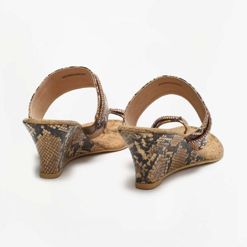 Women Embellished Toe-Ring Wedges